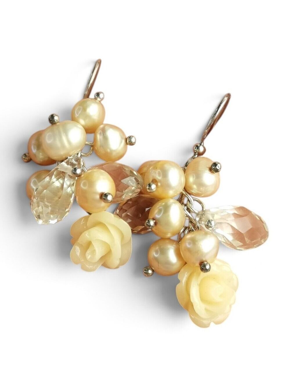 Freshwater pearl Swarovski Crystal  Carved Rose cluster earrings 🆕